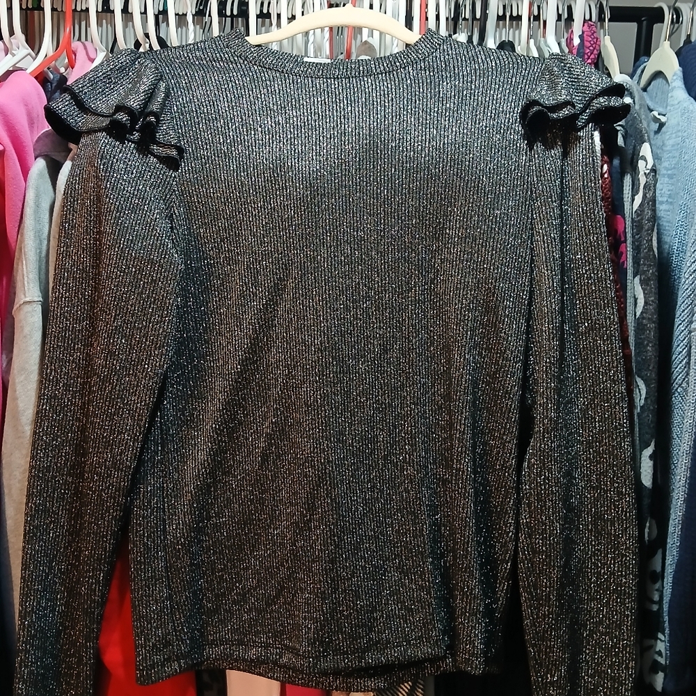 ☀️ 3 For $20 GAP Black Metallic Blouse